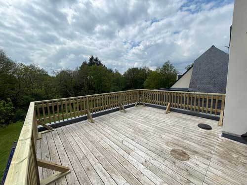 terasse-balcon-en-bois